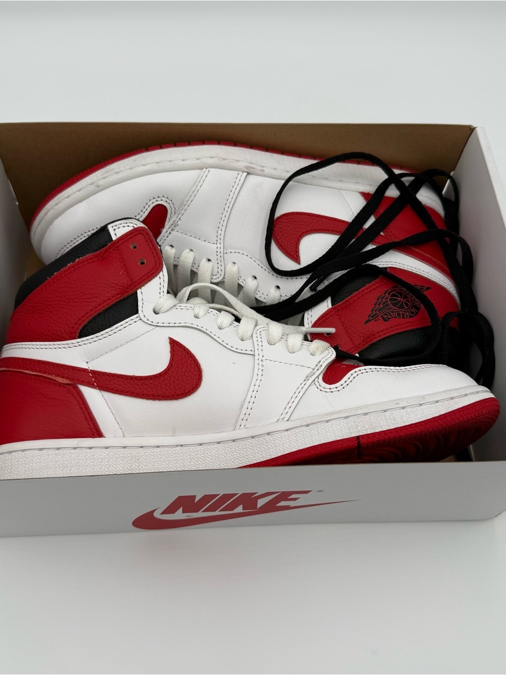 Nike Air Jordan 1 Retro High OG ‘Heritage’ (White/University Red-Black)